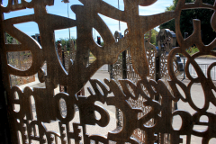 04a-Moulsecoomb-06-detail-behind