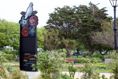 06_Peace_col_back_whole